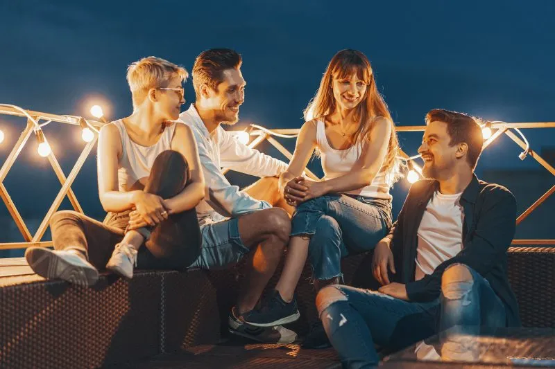 group-of-friends-enjoying-outdoors-at-roof-scaled group-of-friends-enjoying-outdoors-at-roof-scaled