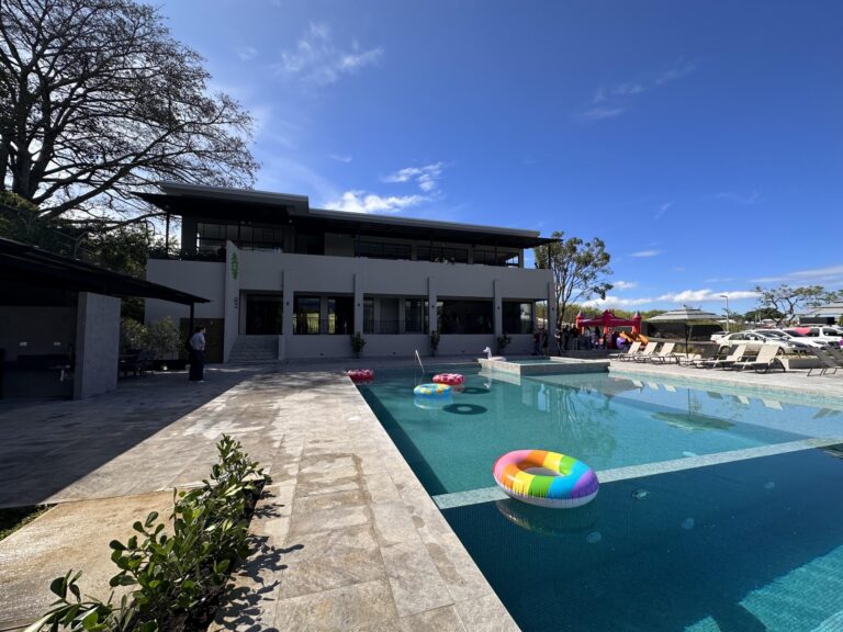 CASA CLUB